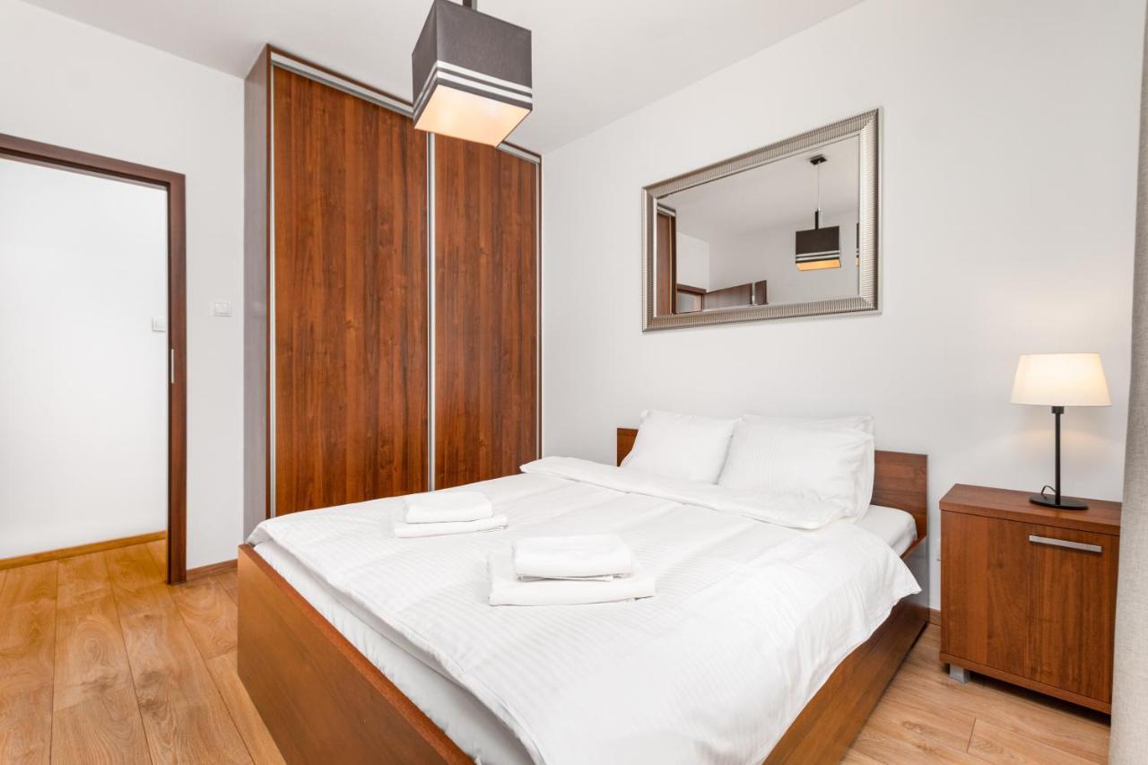 ורשה Apartamenty Piekna 28A By Your Freedom מראה חיצוני תמונה