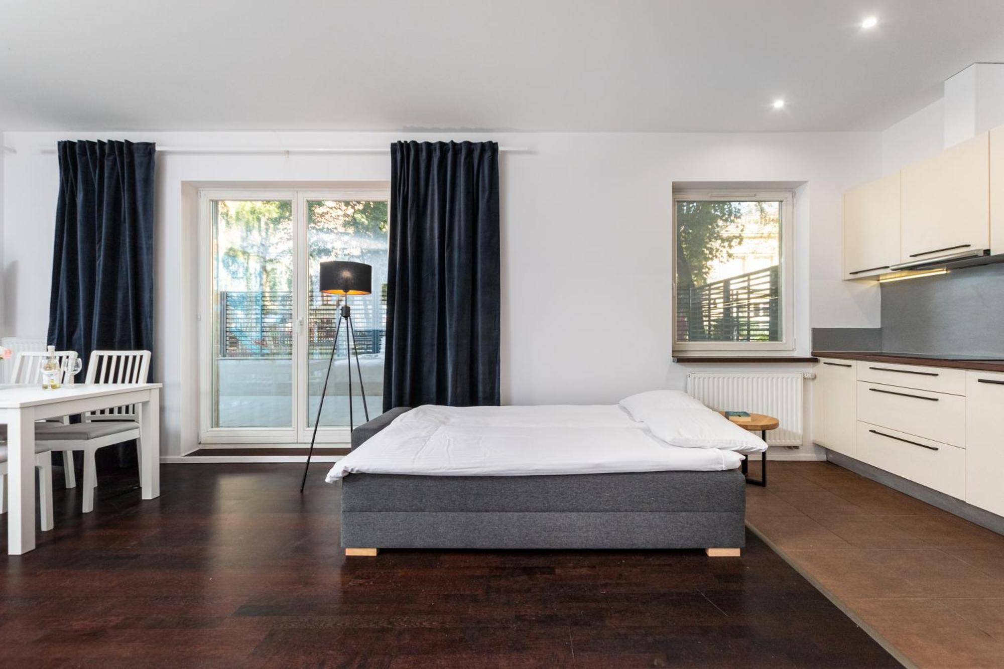 ורשה Apartamenty Piekna 28A By Your Freedom מראה חיצוני תמונה
