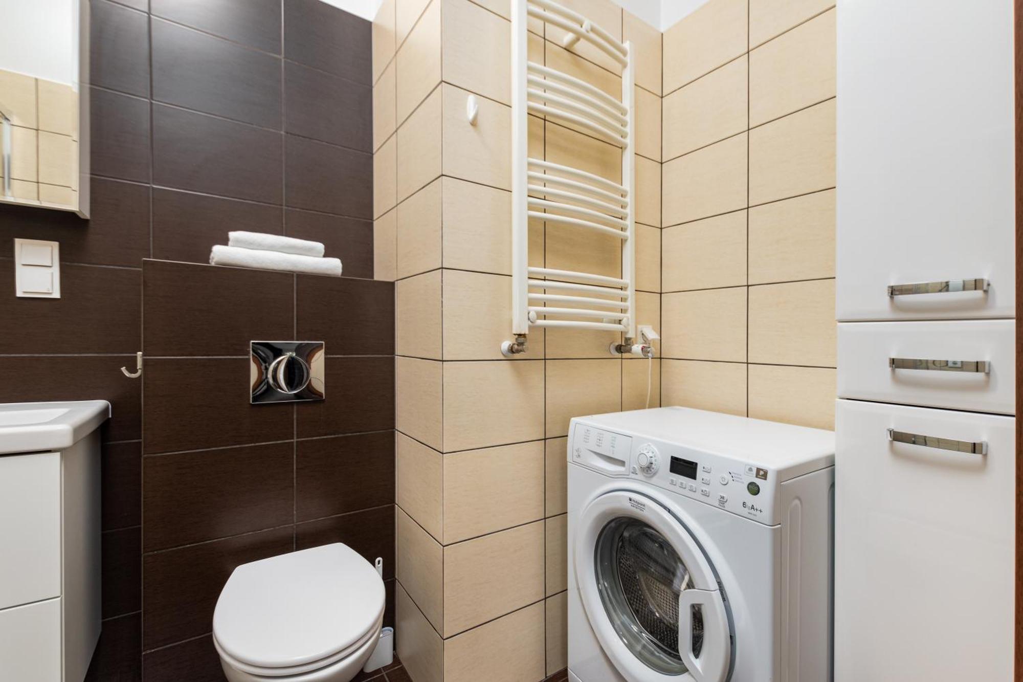 ורשה Apartamenty Piekna 28A By Your Freedom מראה חיצוני תמונה