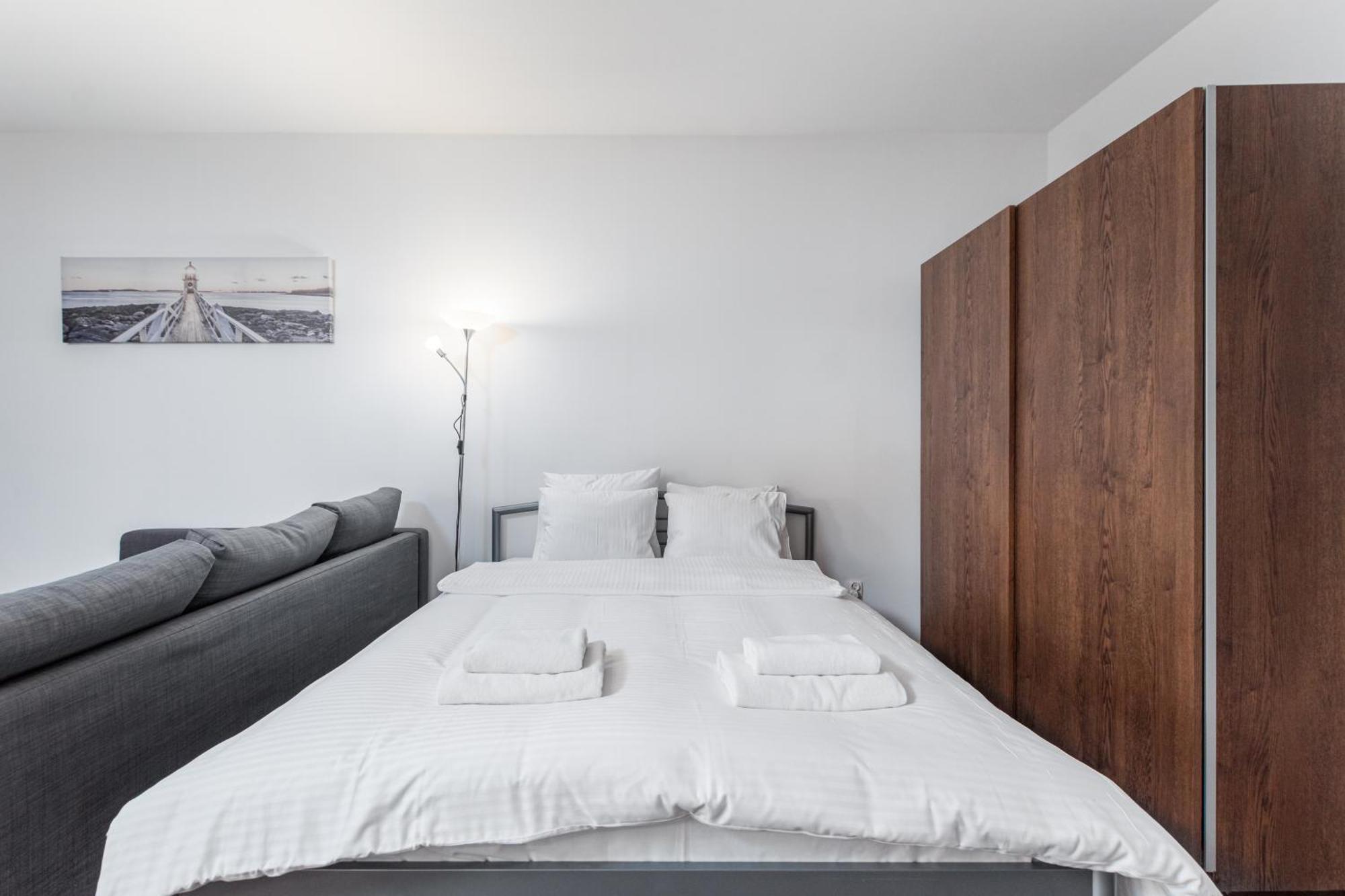 ורשה Apartamenty Piekna 28A By Your Freedom מראה חיצוני תמונה