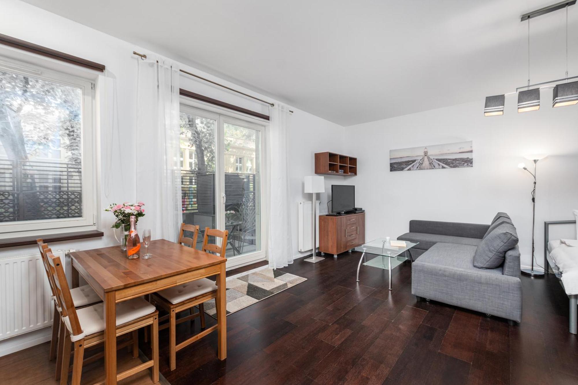 ורשה Apartamenty Piekna 28A By Your Freedom מראה חיצוני תמונה