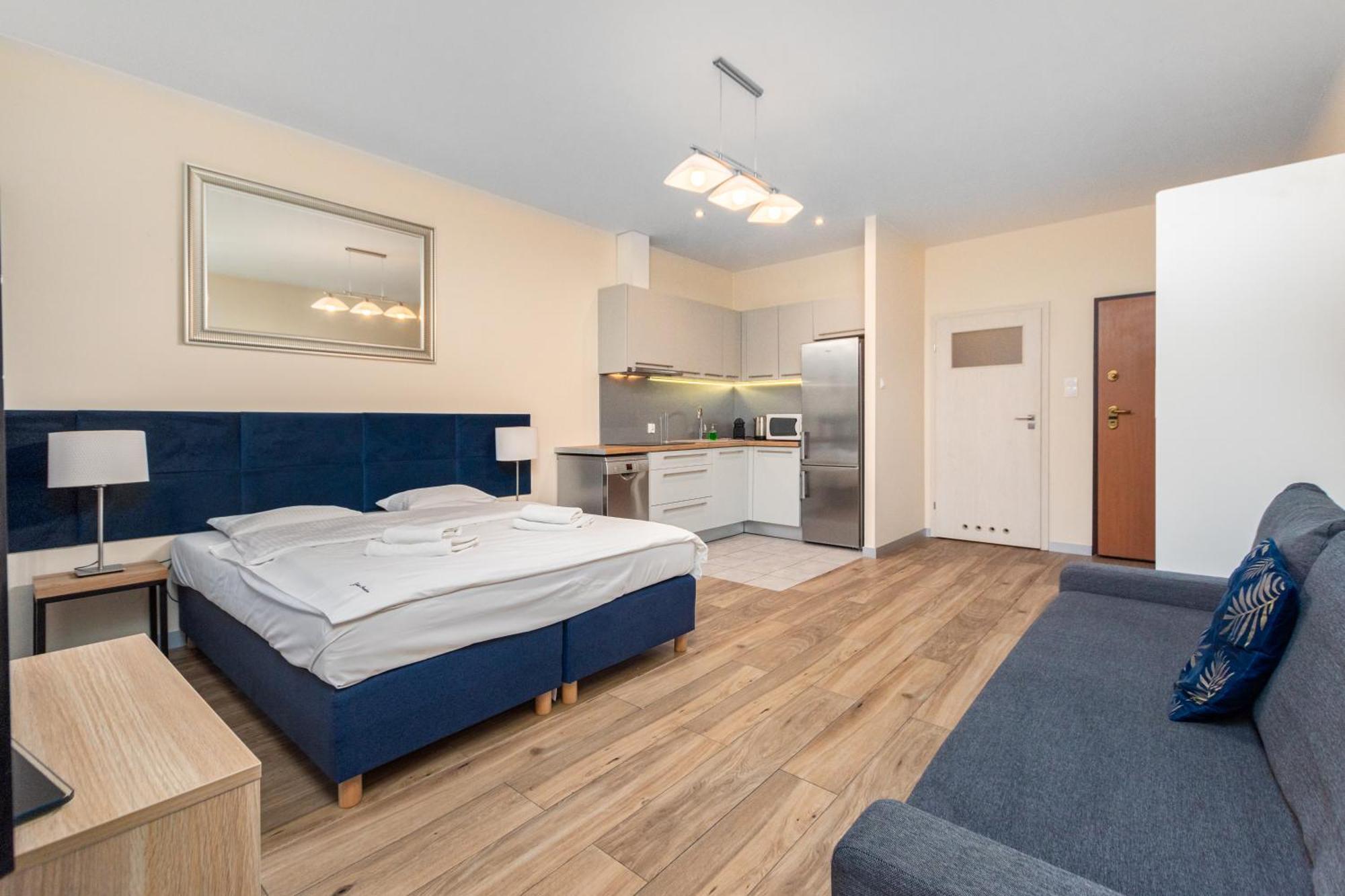 ורשה Apartamenty Piekna 28A By Your Freedom מראה חיצוני תמונה